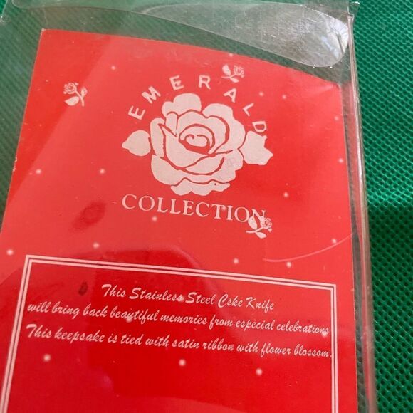 Vintage wedding cake knife. New in the box - Picture 2 of 5